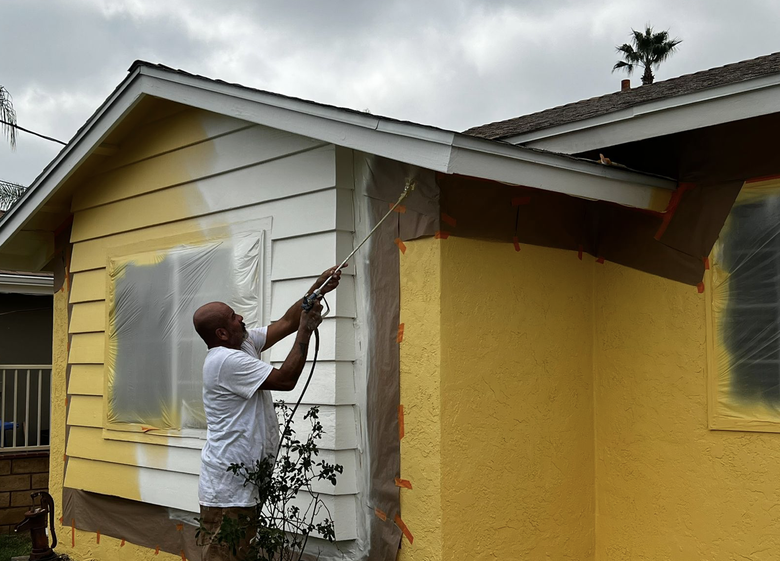 Stucco Moisture Damage in San Diego: Causes and Solutions